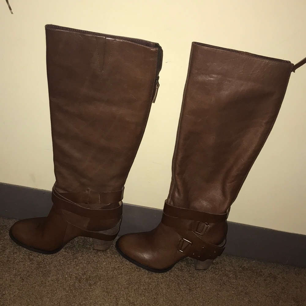 leather brown boots